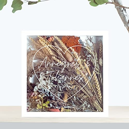 Rahmen für den Brautstrauß | Herz | bunt und individuell mit Spruch und Namen | Hochzeit | Blumen | Dried Flower | Erinnerung | Deko | Wanddeko (35 x 35 cm, Weisser Rahmen)