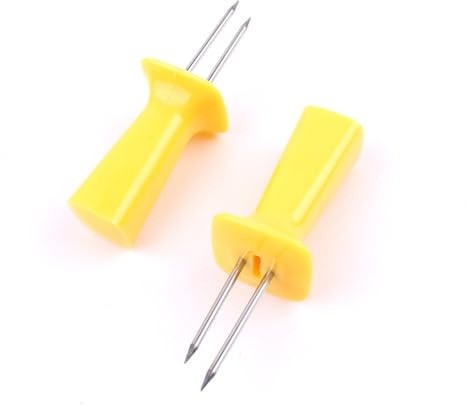 Toyvian 8 pièces Lot de Fourchettes Inox pour Épis de Maïs Multifonctions Brochettes Barbecue Pique- Camping Résistant Supports pour Fruits et Viande Couleurs Aléatoires Couleur Aléatoire