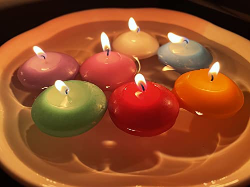 Velas flotantes, paquete de 7 velas multicolor clásicas sin perfume con 100 pétalos de rosa de seda, discos de vela de larga duración para bodas, aniversarios, cumpleaños, decoración del hogar, spa,