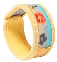 BIOSYNEX - PARAKITO - Bracelet Anti-Moustiques Rechargeable - 2 Recharges Incluses - 1 Mois d'Utilisation - Sans DEET - Taille Junior 3+ (Pirates)