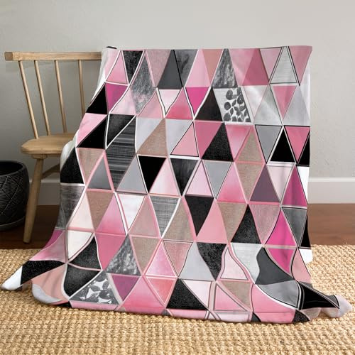 MIATCENRT Couverture Douce avec Motif Patchwork Triangulaire, 100x130cm, Jeté Canapé Moderne Géométrique, Couverture Polaire Chaude pour Adultes et Enfants, Jeté Chaudes pour Automne Hiver, Rose Noir