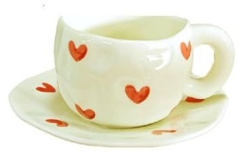 FülleMore Herz Muster Kaffeetasse mit Untertasse Niedliche Frühstückstasse 250ml Teetasse mit Unterteller unregelmäßiges Design Espressotasse für Büro Zuhause (Beige-Herz)