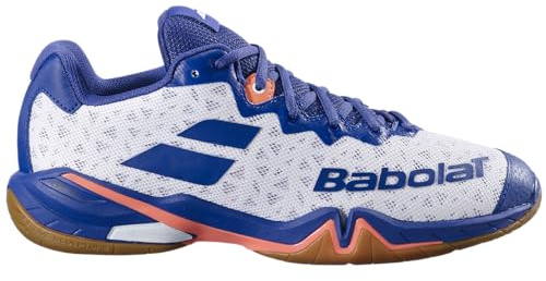 Babolat, Zapatos de Bádminton Modelo Shadow 4M, Parte Superior Ajustada, Suela Bi-Densidad, Comodidad Larga Duración, Transpirabilidad, Mantenimiento Óptimo, Blanco Azul Navy, 44 EU