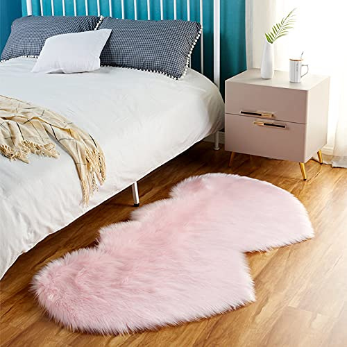 Teppich in Herzform, Kunstfell, Schaffell, sehr weich, modern, Inneneinrichtung, Teppich, rutschfest, für Wohnzimmer, Schlafzimmer, Sofa, Kinderzimmer, Zottelteppich, 60 x 120 cm, Rosa