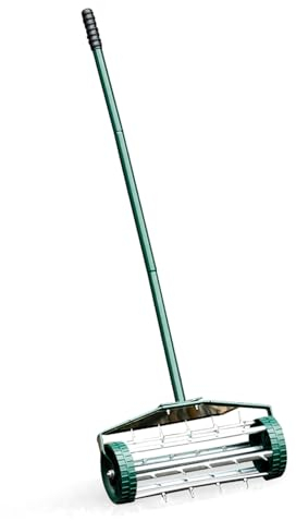 GOPLUS Handvertikutierer, Rasenlüfter mit 3cm Nägeln & breitem Schutzschild, Bodenbelüfter Manueller Aerifizierer für Garten, Hof, Terrasse, 46 x 23 x 127 cm