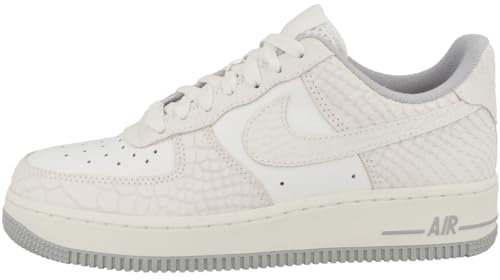 Nike, Scarpe da donna W Air Force 1 '07 ESS DH4406 101, 38 EU
