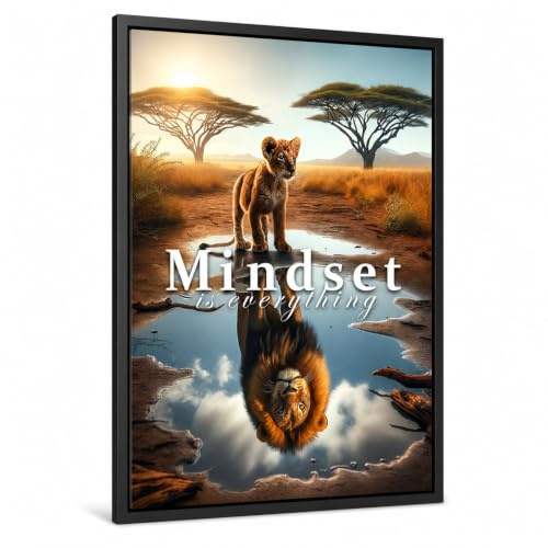 CLEAN SPORTS® Mindset is everything - Motivationsposter - Babylöwe sieht sich als erwachsenen Löwe im Spiegel - Motivationsbild fürs Büro, Sport und Deinen Erfolg - ohne Rahmen (Din A1)