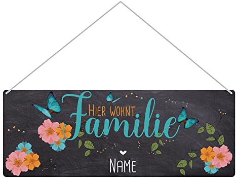 Haustürschild mit Name - Hier wohnt Familie - Metallschild mit Familienname personalisieren, Outdoorschild aus Aluminium | Wetterfest, Schmetterling-Motiv, 24x9 cm