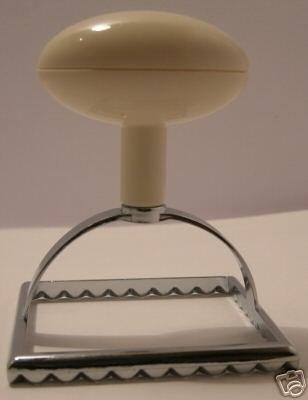 Cortador para ravioli cuadrado - Acero inoxidable, mango de plástico - 8 cm - Calidad garantizada