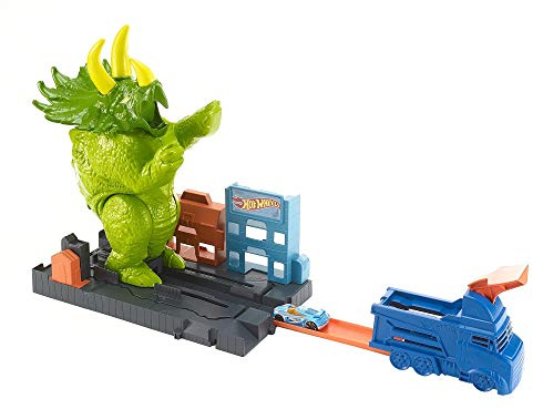 Hot Wheels GBF97 - City Triceratops Angriff Dinosaurier Spielset mit Starter und Auto, Spielzeug ab 4 Jahre, Mehrfarbig, One Size