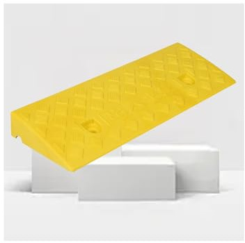 HUFIREHU Rampe De Bordure Trottoir Seuil Caoutchouc en Robuste Portable Fauteuil Roulant Porte pour AlléE, Moto, Scooter(Yellow,50 * 17 * 5cm)