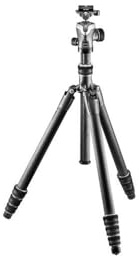 Gitzo GK2545T-82QD Traveler Stativ-Kit mit Profi-Kugelkopf (kompakt, faltbar und leicht, kurze Säule für Aufnahmen auf Bodenhöhe inklusive Serie 2 - 4 Segmente) carbon