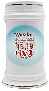 Bulabadoo Boccale Birra Compleanno - Non Ho 60 Anni Ma 49,18 + Iva - Boccale Birra Divertente - Gadget Idee Regalo - Boccale Birra in Ceramica da 500 ml - Idea Regalo Compleanno