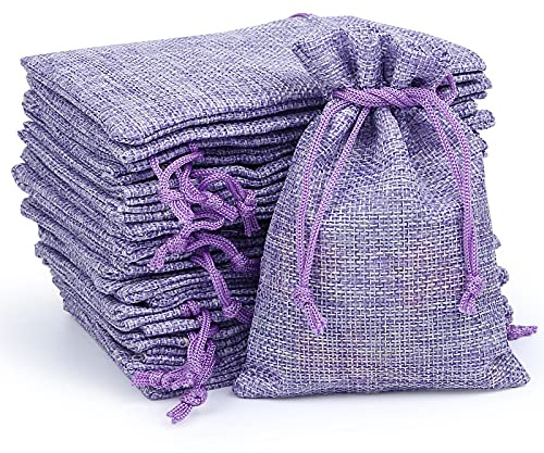 Adventskalender zum Befüllen, 24 Flieder Säckchen, 10 x 14 cm, Kordelzug | Stoffbeutel in rustikaler Jute-Optik; ideal für Advent, Weihnachten, Nikolaus sowie kleine Geschenke und Überraschungen