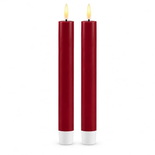 ReWu LED Stabkerze 2er Deluxe Homeart, Indoor LED-Stabkerze mit Realistischer Flamme auf einem Echtwachsspiegel, Warmweißes Licht, Bordeaux, 24 cm, Echtwachs