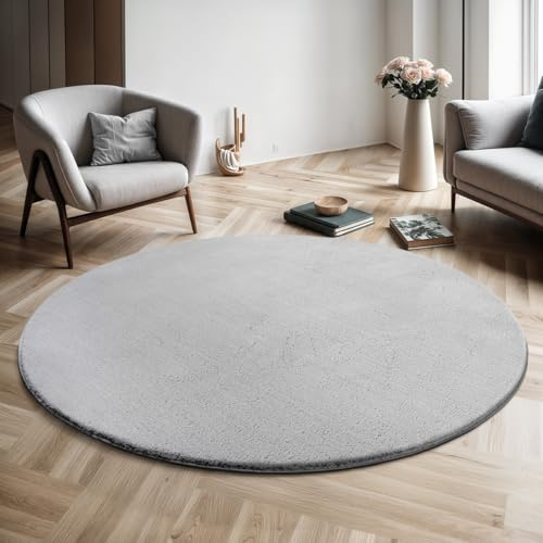 the carpet Relax Moderner Flauschiger Kurzflor Teppich, Anti-Rutsch Unterseite, Waschbar bis 30 Grad, Super Soft, Felloptik, Grau, 120 cm Rund