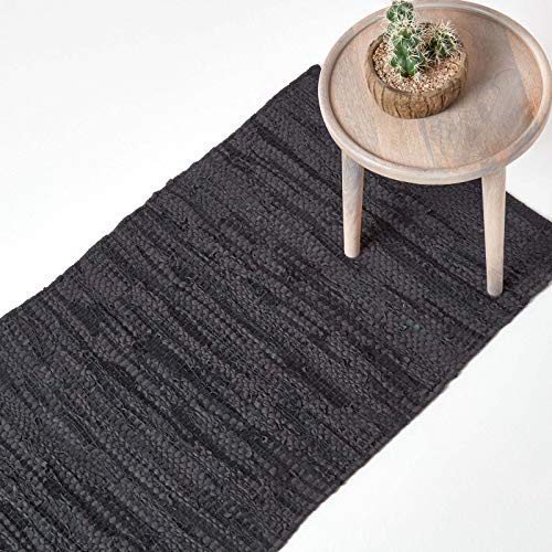 Homescapes Teppichläufer Denver aus 100% recyceltem Leder, 66 x 200 cm, schwarz