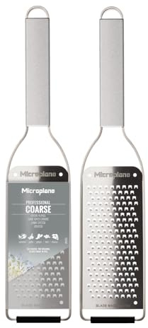 Microplane NEUE Professional Serie GROBE Klinge│Elegantes Design aus Edelstahl │Perfekt für Hartkäse, Karotten, Kokosnuss, Nüsse, Schokolade, Ingwer & Knoblauch und mehr │Edelstahlklinge Made in USA