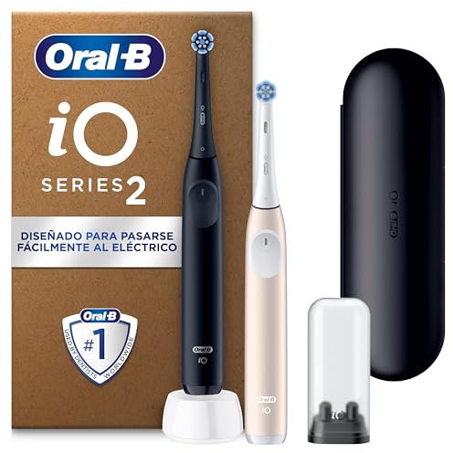 Oral-B iO 2 Pack de 2 Cepillos de Dientes Eléctricos Negro Noche y Rosa Suave, 2 Cabezales, 1 Estuche de Viaje, 1 Portarrecambios, 3 Modos De Cepillado, Sensor De Presión y Temporizador