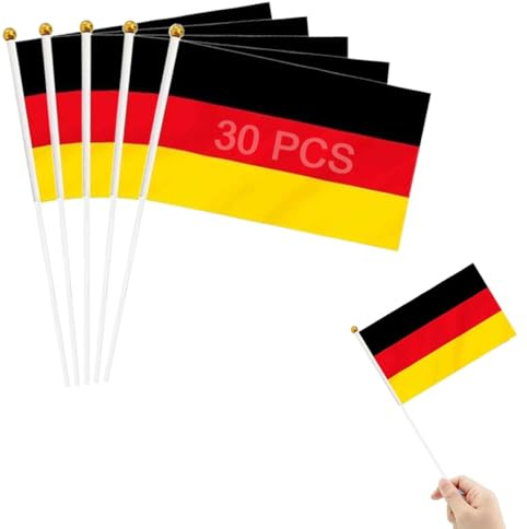 KEWUF Petit Drapeau Allemand - 30 Pcs Mini 14 * 21cm Drapeaux Allemagne avec Poteau Solide Blanc de 30cm pour Décoration Jardin Bar, Euro Football Match, Coupe du Monde, Célébration Fête Nationale