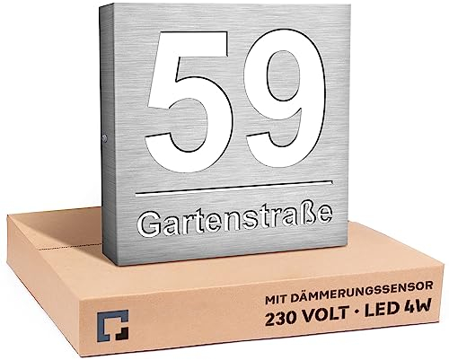 PRINTIMA Premium Gravur Personalisierter Hausnummer Anthrazit Beleuchtet Led Strom 230V, Hausnummernschild mit Dämmerungssensor |30x30cm, 4W/A+++| Wasserdicht, Funktion trifft auf Qualität und Stil