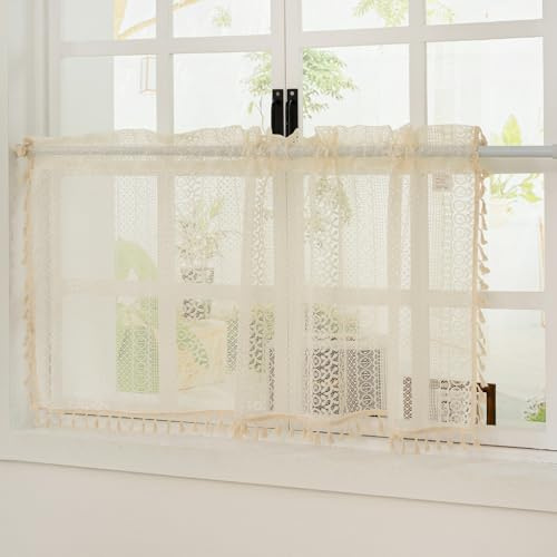 HiSnug Lace Sheer Curtain Beige Boho Rideau Court Rideau de bistrot de Style Fermier, Rideau en Dentelle crochetée Rideau Court avec Pompons, H60 x L120 cm - 1 pièce