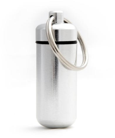Capsule étanche pour conserver des petits objets (billets, clés usb), pilulier, capsule en porte-clé avec un capuchon dévissable et un joint en caoutchouc, hauteur: 45mm, matériau: aluminium, couleur: argent, de la marque Ganzoo