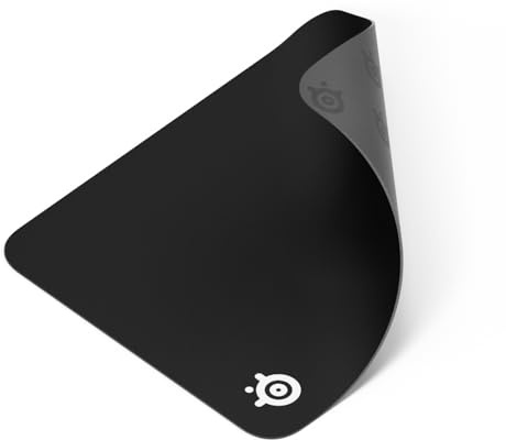 SteelSeries QcK - Alfombrilla de ratón para juegos - Caucho - Superficie microtejida exclusiva - Optimizada para sensores de juegos - Tamaño M (320mm x 270mm x 2mm)