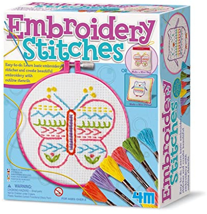 4M 00-02763 Ricamare Tecniche e Punti, Kit Ricamo Bambini, Set Fai-da-Te Crea Un Cuscino, Gioco Manuale Educativo attività Artistica e Artigianale Multicolore, Regalo Creativo, dagli 8 Anni