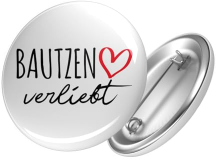 Huuraa Button Bautzen verliebt Ansteckbutton Größe 25mm mit Namen deiner Lieblingsstadt in Sachsen Geschenk Idee für Freunde und Familie