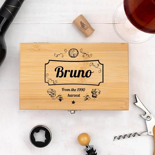 Wanapix | Set de Accesorios para Vino Personalizado | Estuche Accesorios Vino para Regalo con Texto Personalizable | Incluye Sacacorchos, Tapón y Recogegotas | Tapa Personalizable | Gran Reserva