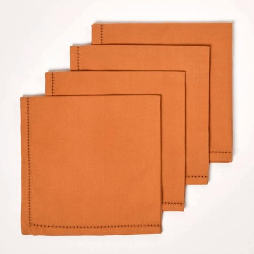 HOMESCAPES Juego de 4 servilletas de tela color naranja de alta calidad, hechas a mano, 100 % algodón, lavables y reutilizables, servilletas de mesa de comedor para fiestas, eventos y bodas, color