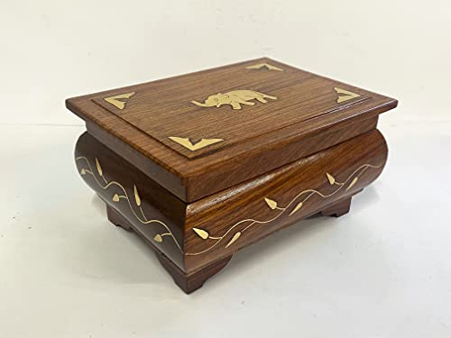 Intagliato a mano in legno lucido gioielli/Cigar box. Rosso rivestito in feltro con dettagli in ottone intarsiato Elephant