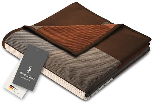 biederlack® weiche Kuscheldecke Brown Squares, Wohndecke in 150x200 cm | Made in Germany, Sofadecke in braun-beige kariert, Couchdecke aus Baumwolle und Polyacryl, OEKO-TEX Made in Green, Karo-Decke