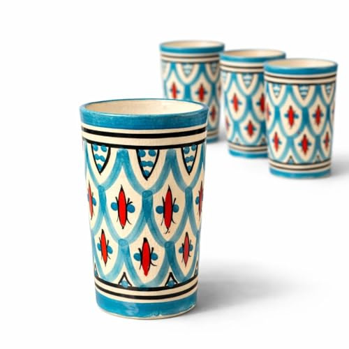 Lot de 4 verres en céramique marocaine peints à la main artisanaux orientaux pour thé à la menthe et au café – Décoration maison ethnique style berbère h.11 cm Ø7 cm – Design géométrique traditionnel