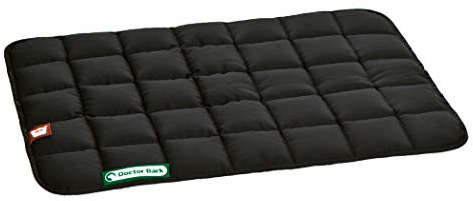 Doctor Bark Hundedecke – weiche, hochwertige Hundematte für kleine Hunde/Welpen, robuste Indoor-Outdoor Liegedecke, waschbar bis 95 °C (Gr. S, 65x50 cm, Schwarz)