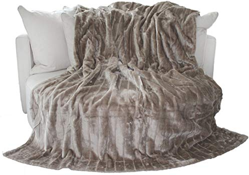 Brandsseller Kuscheldecke Fellimitat 150x200 cm – Flauschige Kunstfelldecke mit Fleece-Rückseite, warme Luxus Wohndecke für Sofa & Bett, weich & waschbar - Taupe/Grau