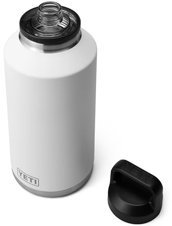 YETI Rambler Trinkflasche 64 oz (1,9 L) Weiss – Edelstahl Trinkflasche, Wasserflasche Sport mit Chug–Verschluss, isolierte Sportflasche