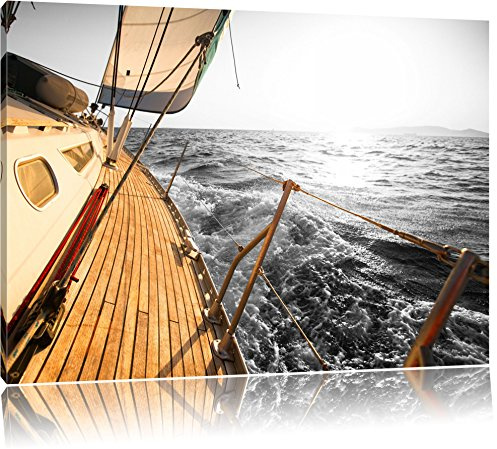 Pixxprint schief liegendes Segelboot B&W, Größe: 120x80cm, Leinwandbild, fertig gespannt, Wandbild, Dekoration, Kunstdruck, kein Poster
