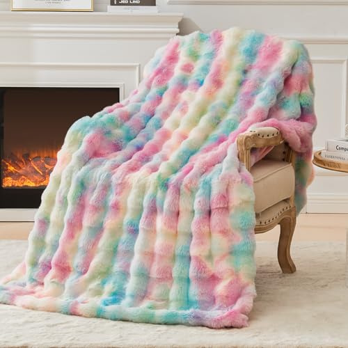 EMME Manta de piel sintética arcoíris – Manta acogedora de conejo de burbujas grande para sofá, manta pequeña y mullida y acogedora, manta gruesa de felpa peluda, 50 x 60 pulgadas