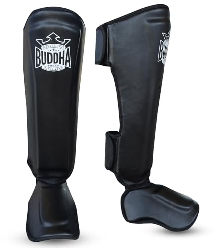 BUDDHA FIGHT WEAR – Episches Modell der Schienbeinschoner für Muay Thai, MMA und Kickboxen – Hergestellt aus Kunstleder der neuesten Generation – Widerstandsfähigere und verstärkte Nähte –Schwarz –L