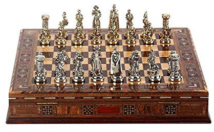 GiftHome Mittelalterliche britische Armee MetallschachSet für Erwachsene, handgefertigte Stücke und natürliches Schachbrett aus massivem Holz mit PerlenDesign um Brett und Stauraum im Inneren, King