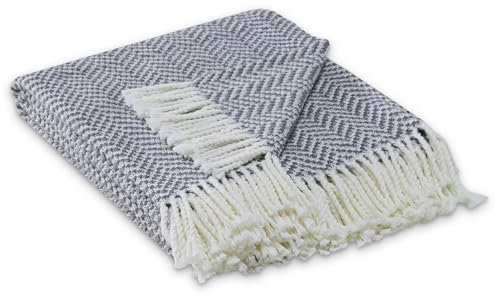 Como Kuscheldecke Grau-Beige im modernen Zick-Zack-Muster, gestrickte Wohndecke, 50% Baumwolle & 50% Polyacryl, 400 GSM, gesäumte Einfassung 150 x 200 cm