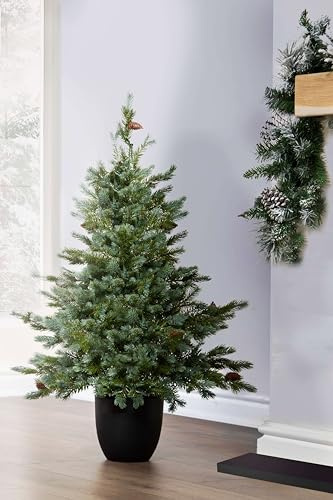 Christmas Tree World | Artificial Unlit Cairngorm Pine and battery-operated lights bundle | Natural and Realistic Look | 3ft/90cm with white lights