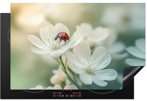 KitchenYeah© Herdabdeckplatte Einteilig Induktionsmatte Küche Abdeckung | 81x52 cm - Ceranfeld Herd Abdeckplatte Deko Vinyl Matte Aufrollbar Marienkäfer - Blumen - Weiß