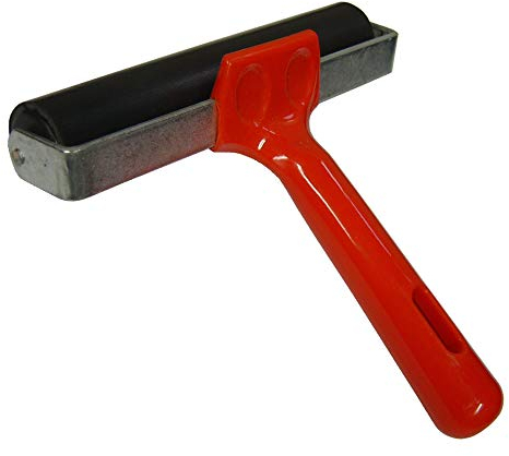 Lino Brayer Hartgummiwalze für Blockdruck, 152 mm/15 cm mit stabilem rotem Kunststoffgriff – von Essential Arts