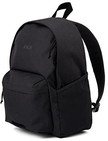 AEVOR Everyday Pack Schwarz - Rucksack mit 16“ Laptopfach & Befestigungssystem für Yogamatte & Fahrradlicht - für den Alltag, Uni, Büro oder Schule - Wasserabweisend - Aus recyceltem PET - 20L