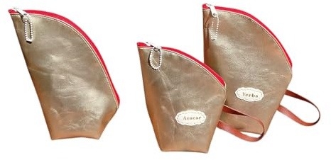 Genérico Set Matero de 3 Piezas, Yerbera, Azucarera y Portamate, Cuero Ecológico Dorado, Cremallera roja, Forro interior lavable, Para viaje uso diario, Regalo Original