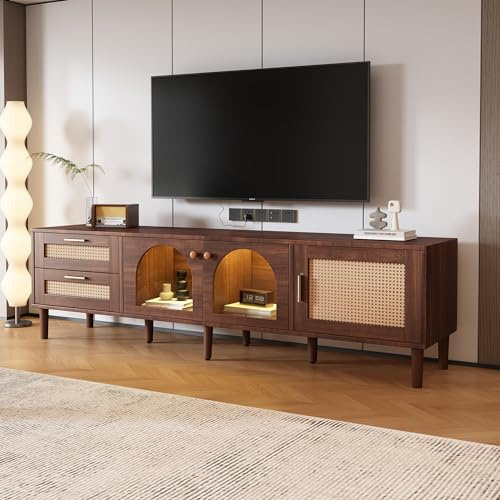 Oslghy Modulo TV, Mueble De Salon TV, Armario Bajo con Cajones y Puerta de RatáN, 180 cm Mueble Moderno Para TV con Puertas de Vidrio para TelevisióN de Hasta 80 Pulgadas, para Sala y Comedor (Marrón)