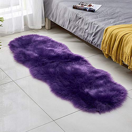 Kunstfell-Teppich, 61 x 180,3 cm, violett, zotteliger Schaffell, flauschiger Teppich, Kunstteppich, schicke Bodenmatte für Schlafzimmer und Wohnzimmer